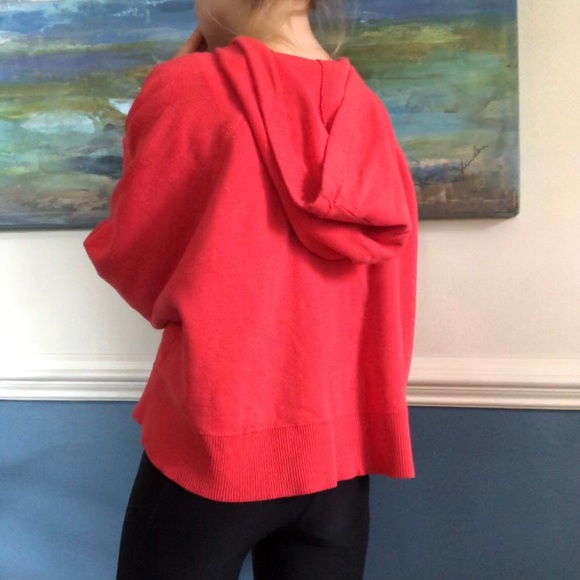 Cropped Red Sweatshirt - Picture 3 of 5